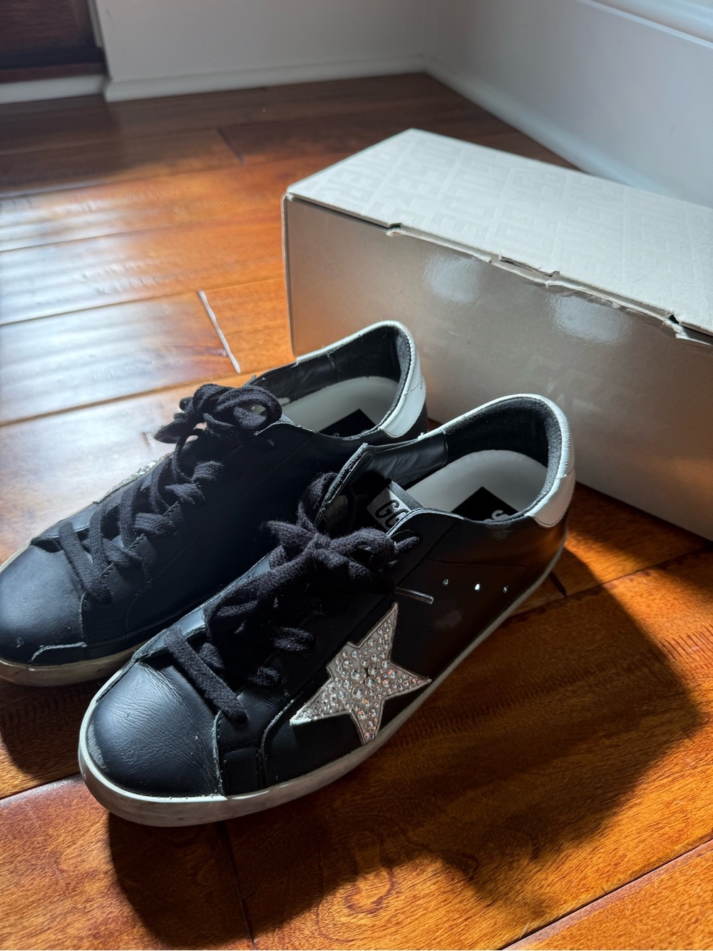Golden goose size 37